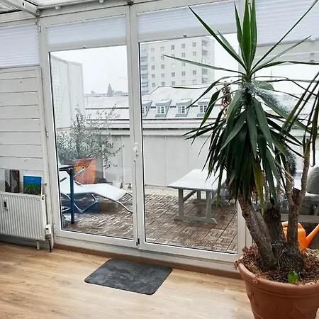 Edelweiss Apartment *
