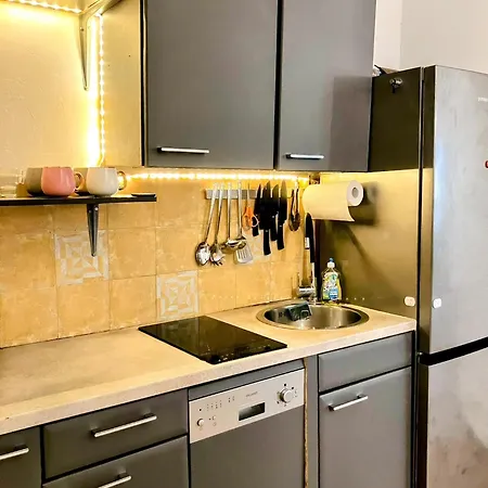 Edelweiss Apartment *